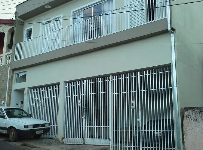 Sobrado Na Cidade De Socorro